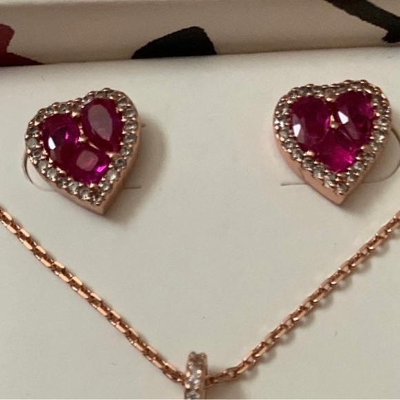 Kate Spade “Spell it Out” necklace and earrings boxed set, red hearts - Picture 4 of 15